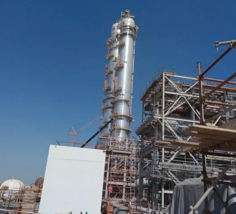 Distillation column and steel structure at Duqm Refinery